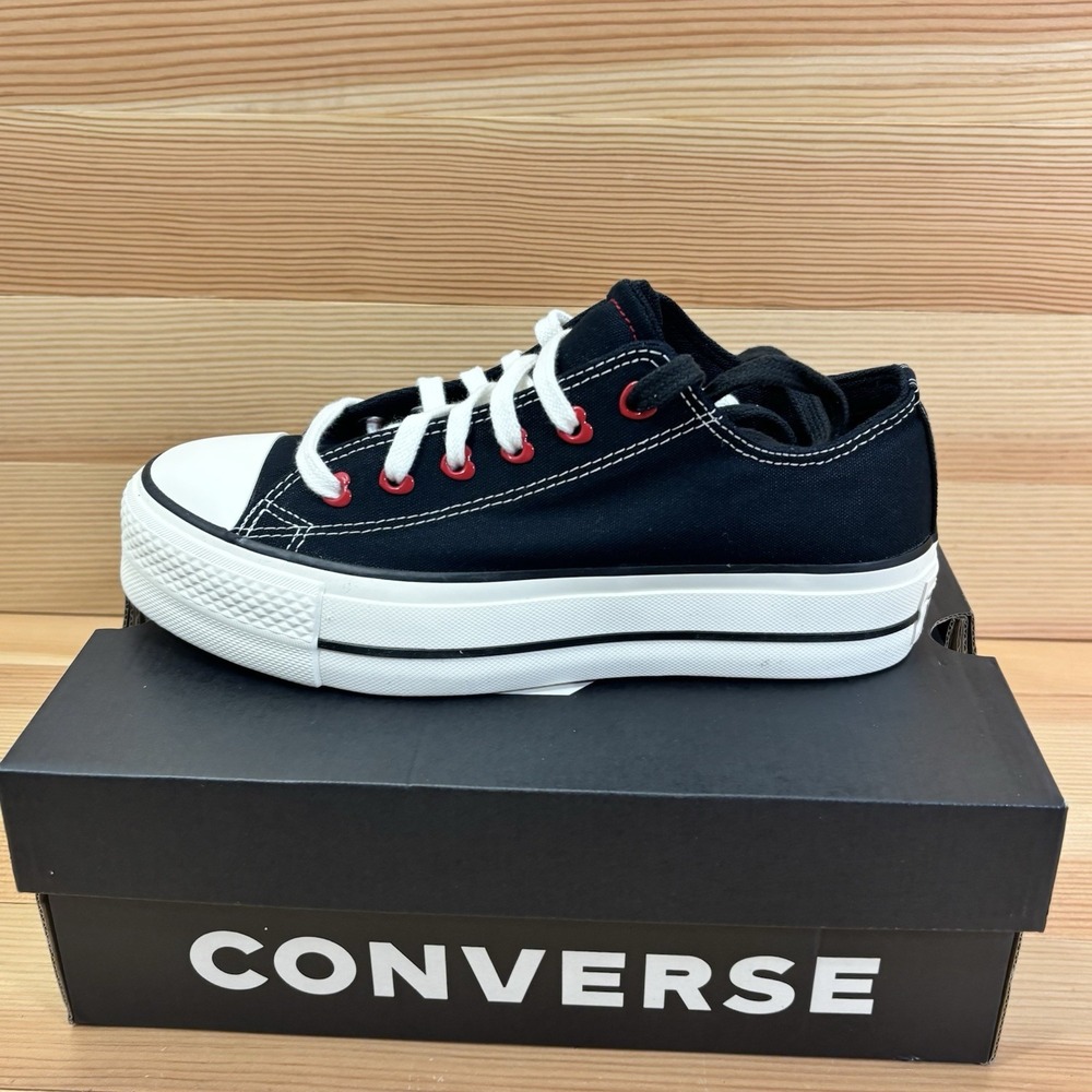 Converse CTAS Lift OX  Hearts Women's Sz 7 Black Shoes A19059 Valentine